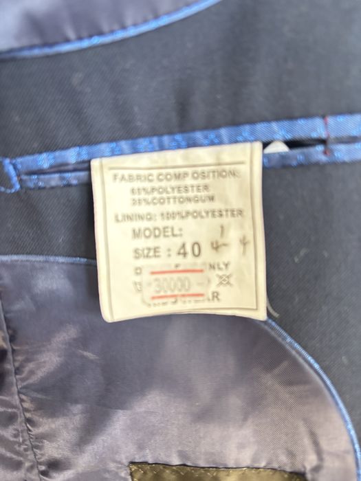 Продается костюм школьный , на мальчика