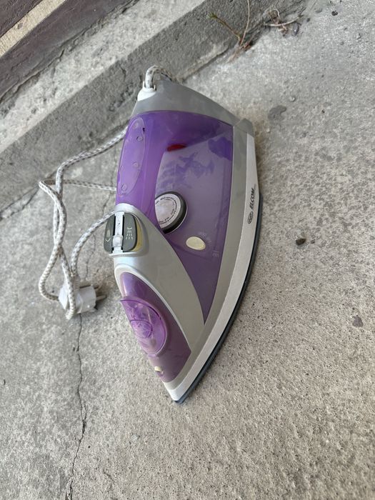 Утюг, Үтік істеп тұр