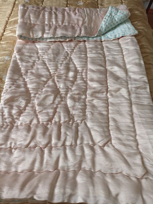 Одеяла ватные атласные