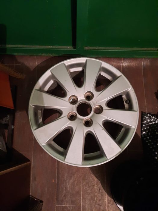 Диски на камри ...