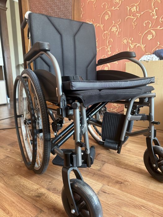 Продам инвалидные коляски