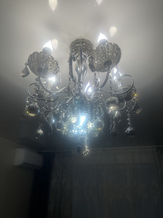 Продам люстру , хром