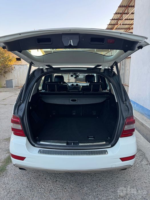 Мерседес ML 350.