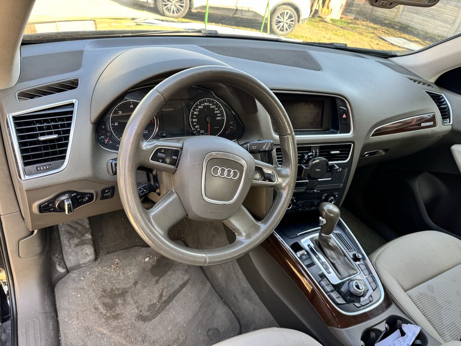 Vând Audi Q5 2012 automată