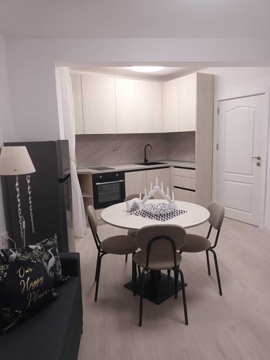 Дава се под наем Двустаен апартамент в Варна, Окръжна болница - 67 кв.м за 700 € - Снимка #2