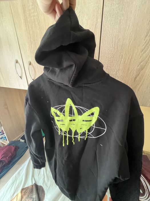 суичър с качулка adidas