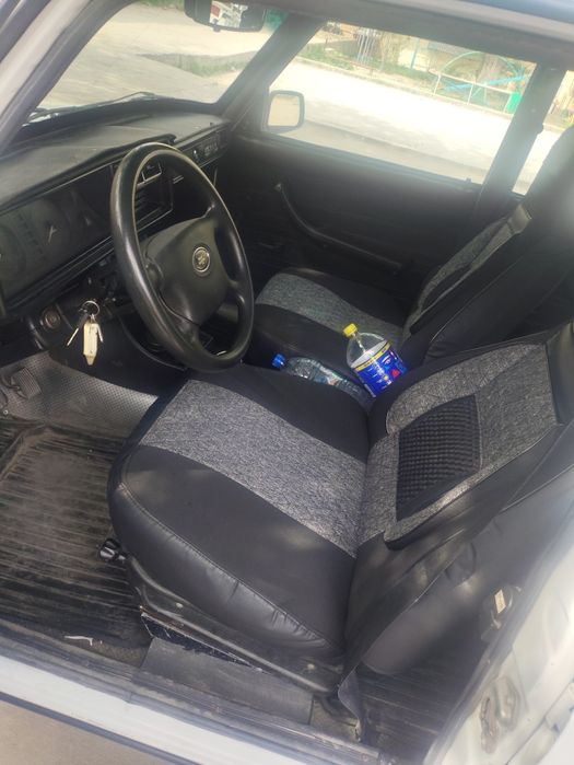 Vaz 2107 yil 2008  srochna sotiladi