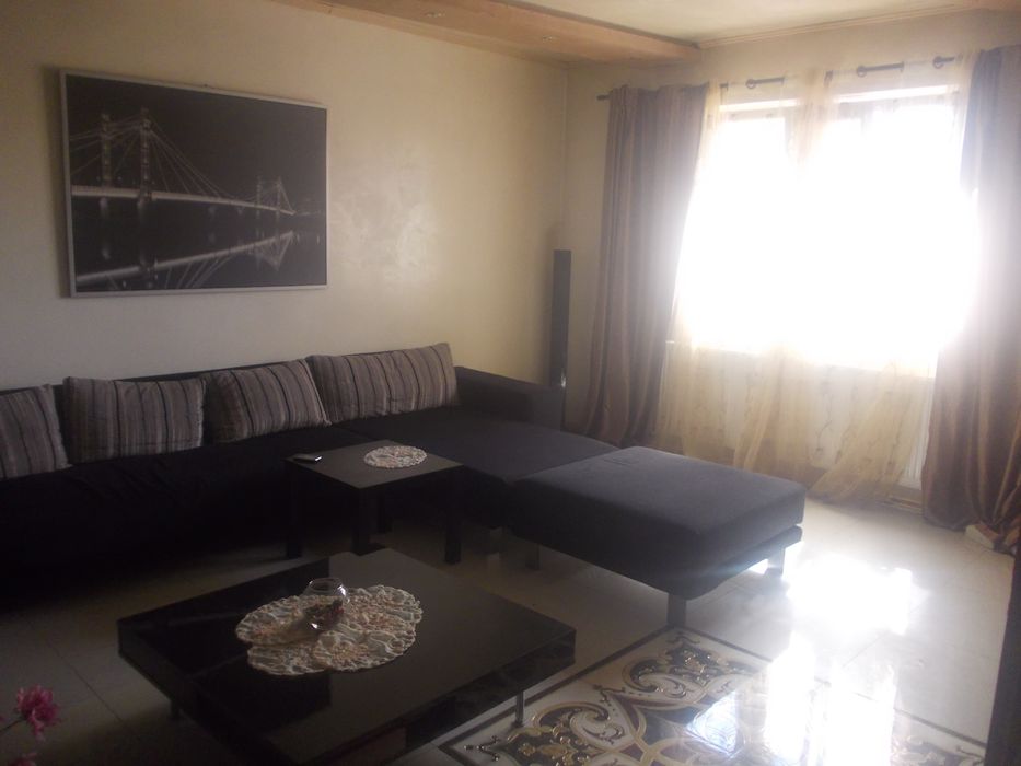 Mobilier sufragerie.