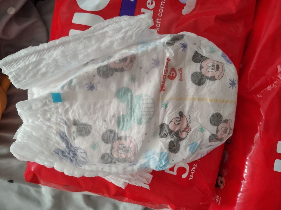Vând huggies chiloțel Nr 5