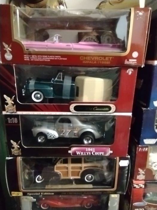 Колекционерски метални колички 1:18