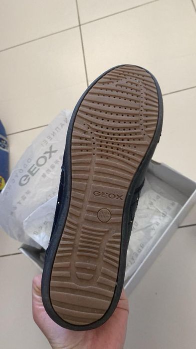 Geox dama 38 tenisi impecabili - redusi la200lei