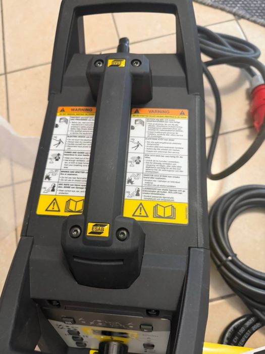 Aparat de sudura ESAB renegade ET 300i