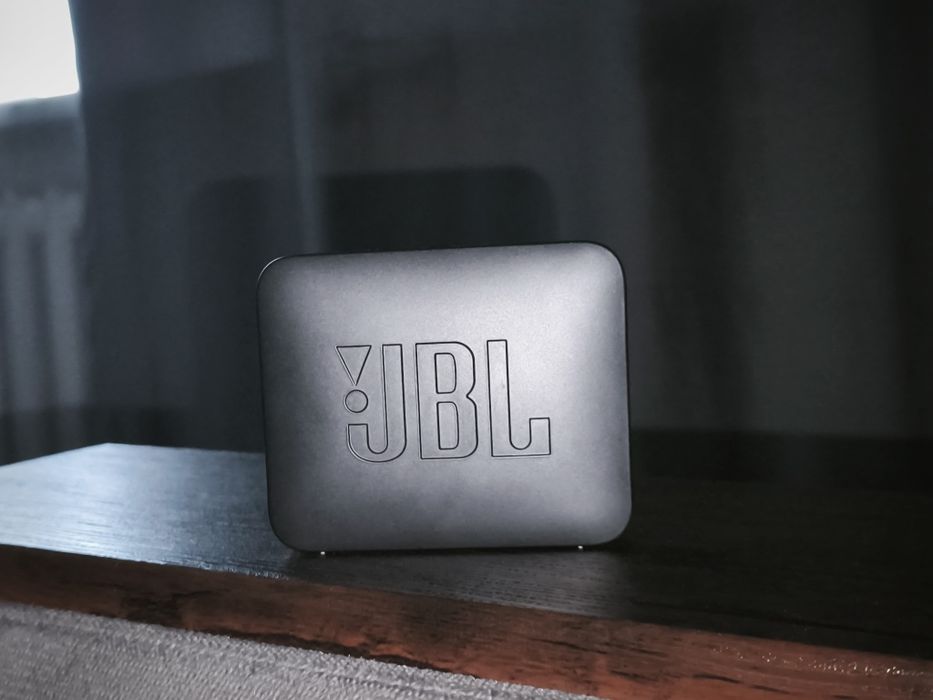 Компактная колонка jbl go 2