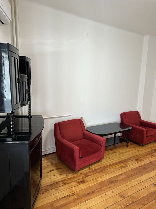 Дава се под наем Двустаен апартамент в София, Лозенец - 82 кв.м за 816 € - Снимка #1