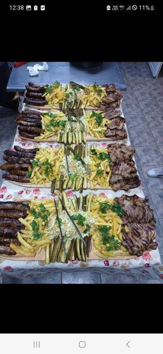 Corturi de inchiriat