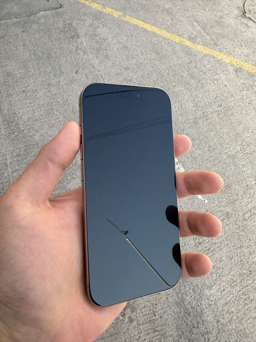 Apple iPhone 16 Pro Desert