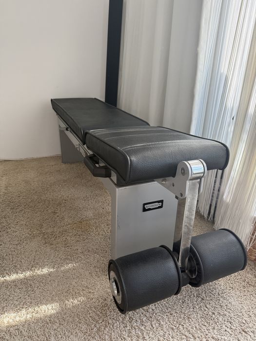 Banca multifunctionala Tecnogym