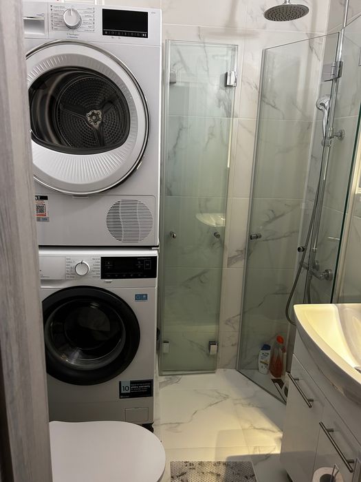 Apartament de vânzare cu 3 camere în Velenta