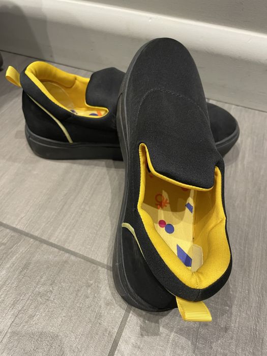 Обувки Benetton