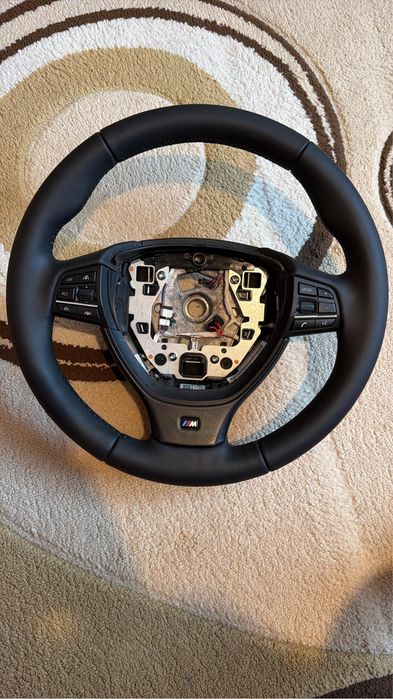 Volan M pachet nou original BMW F10 F11 F01 F02 F07 F06 vibratii, distornic, traffic jam