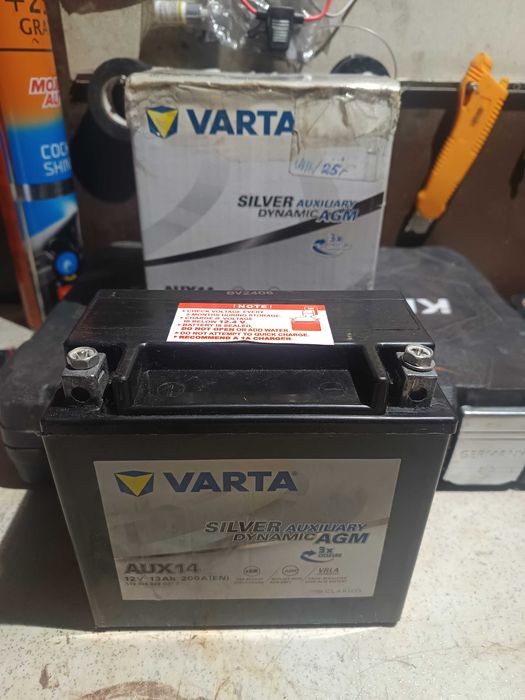 Батерия Варта 12V 14AH