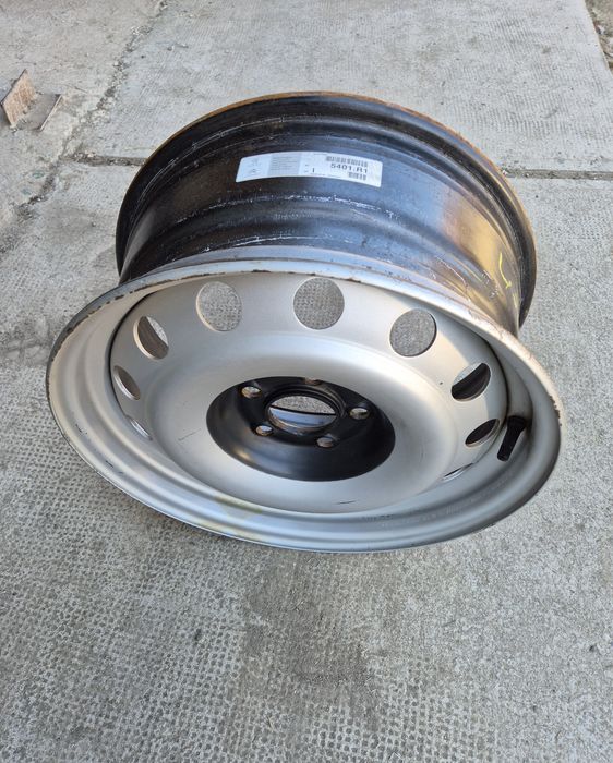 O jantă Citroën Jumper R16C - 7Jx16H2 ET42 distanța 5x108