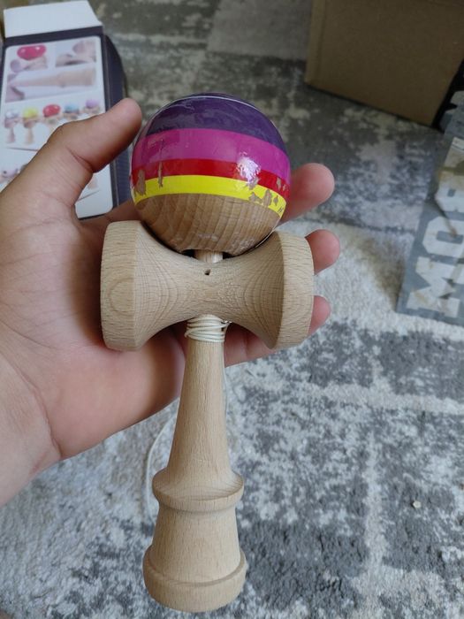 Kendama de vanzare