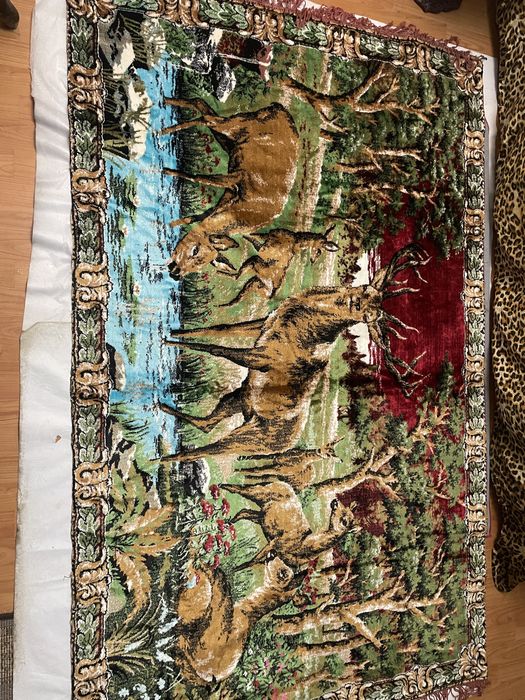 Carpeta cerbi cu caprioare persana