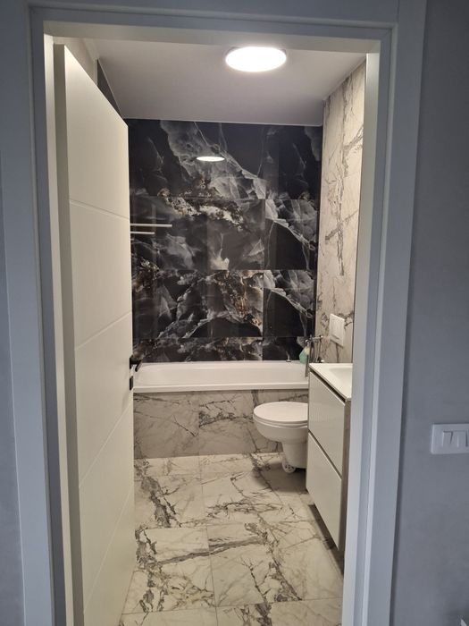 Închiriez apartament 2 camere ,zona  capat Pacurari-Rediu
