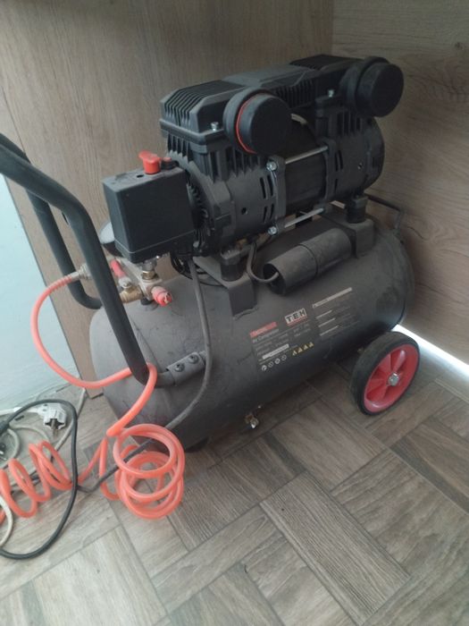Telefon sensorini almashtirish uchun vakum aparat