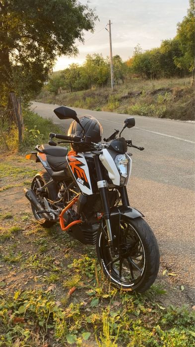 Vand Ktm duke 125cc 2016 (baga ulei in antigel)