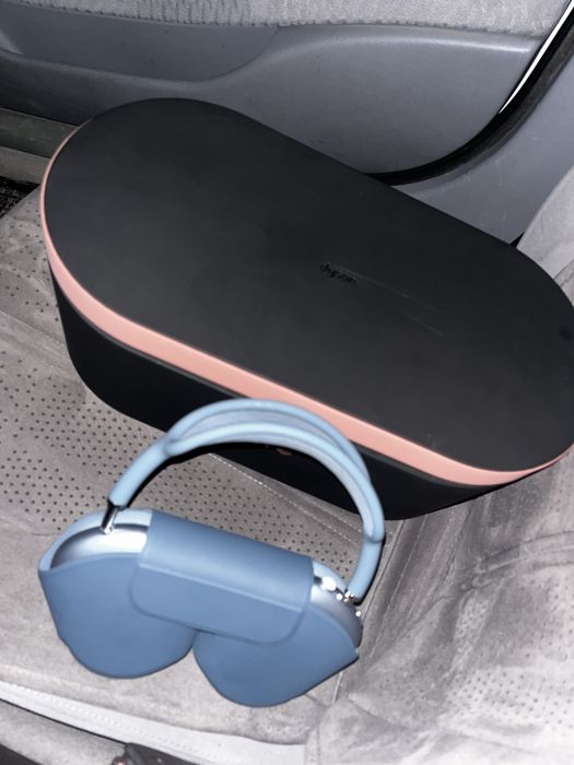 Dyson и airpods max