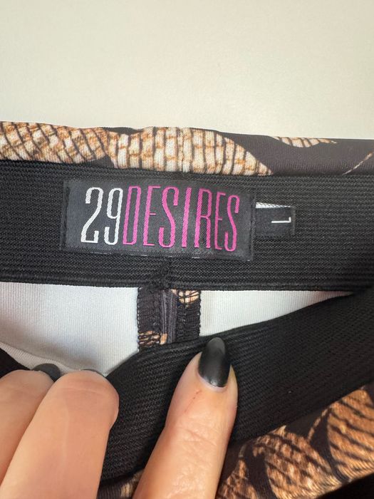 Пола на 29 Desires от мек неопрен с дизайнерски принт