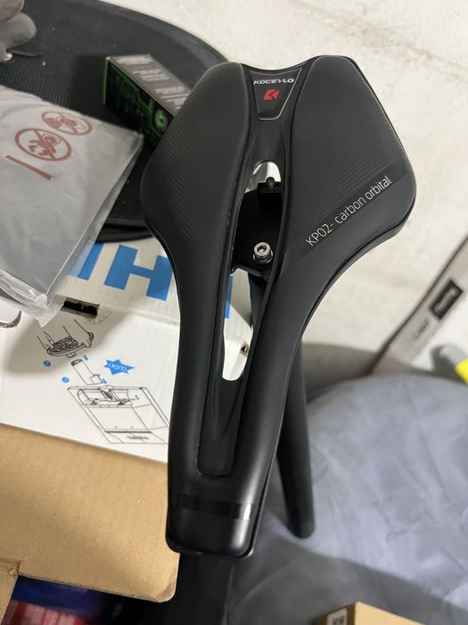 Карбоново колче + карбонова седалка 27.2ф