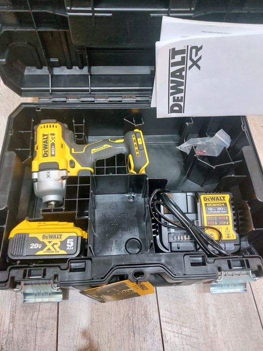 Продам гайкаверт DeWALT DCF892M2T