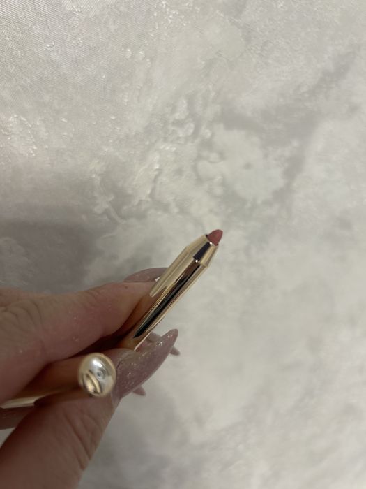 Продам сен сулу пудра и карандаш