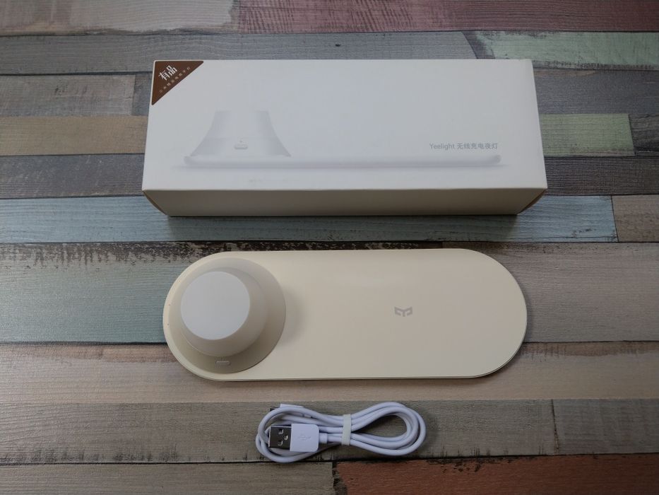 Yeelight YLYD04YI încărcător wireless lampă de birou