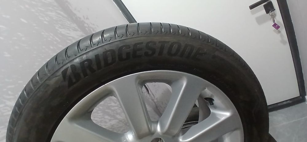 Шины+диски Land Rover Range rover оригинал R20