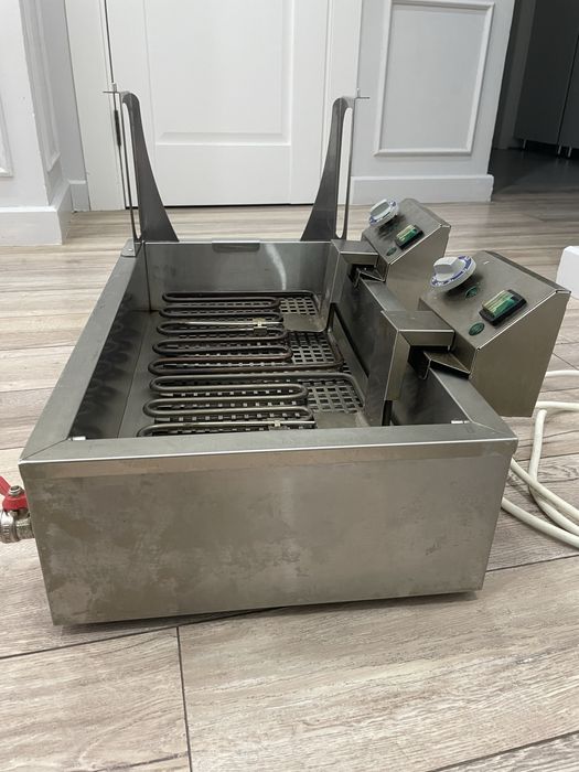 Продам Чебуречницу, б/у