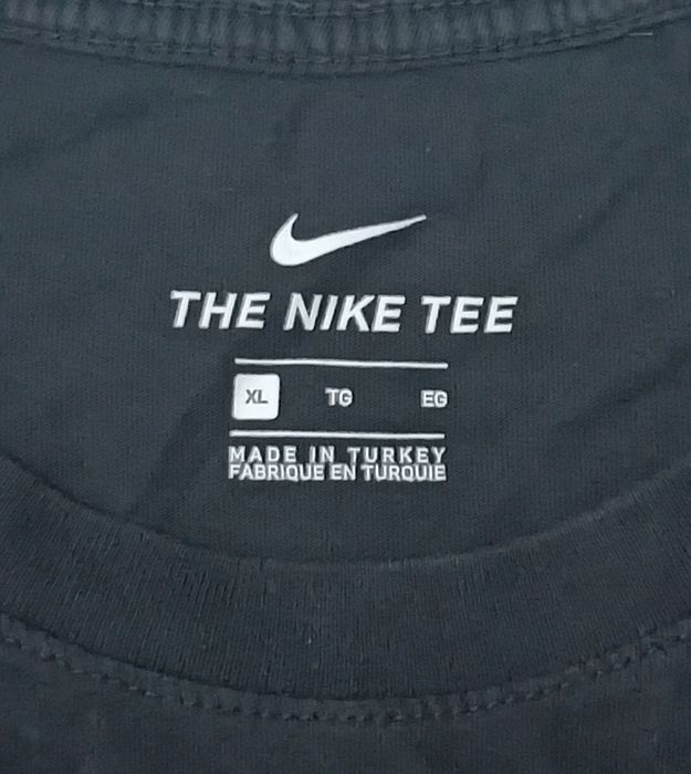 Nike Sportswear Swoosh Tee оригинална тениска XL Найк памук спорт черна фланелка