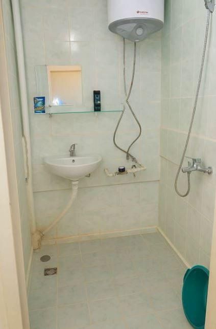 Дава се под наем Едностаен апартамент в Варна, Изгрев - 40 кв.м за 300 € - Снимка #3