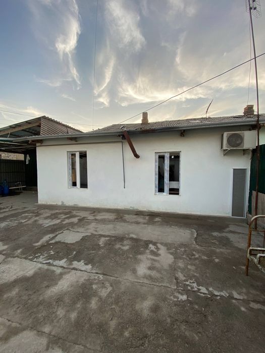 Sirdaryo shaharda uy sotiladi