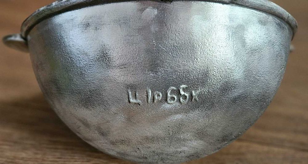 Казан производство СССР 6 л. Район 1000 мелочей.