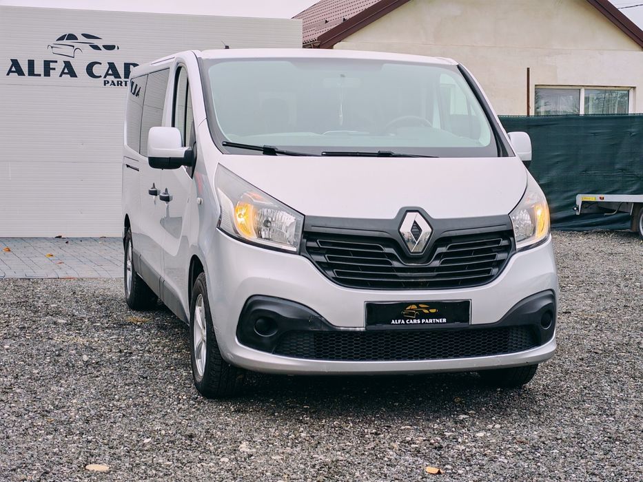 RENAULT Trafic