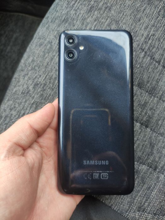 Samsung A04e sotiladi
