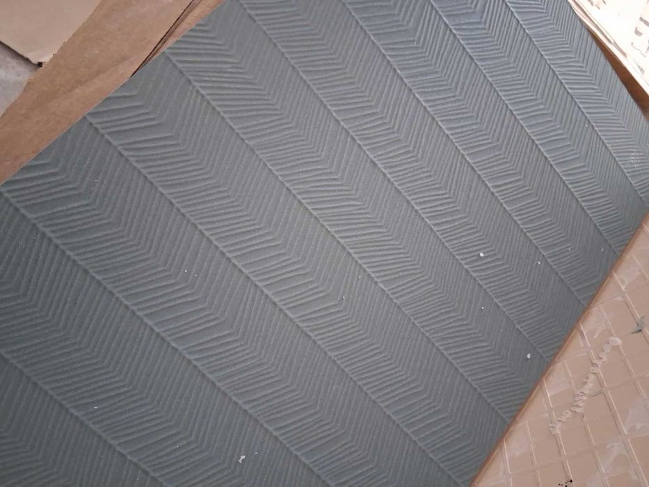 Керамични плочки различни видове- остатъчни, нови