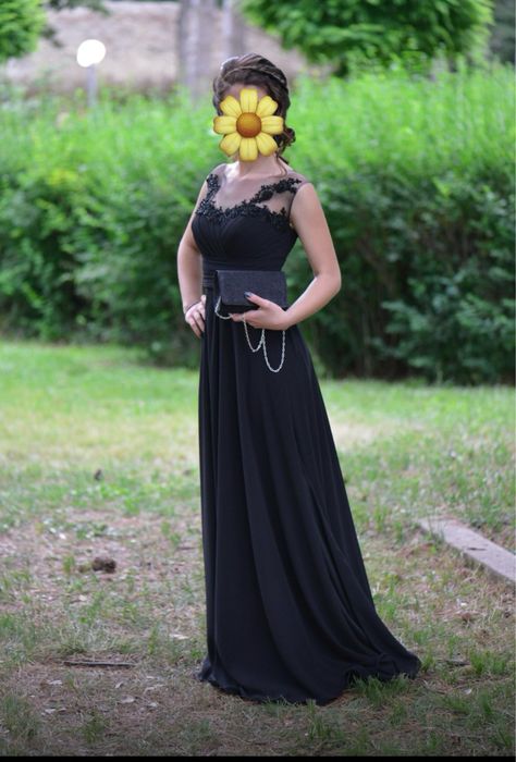 Официална черна рокля