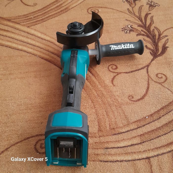 Makita GA013G-40V