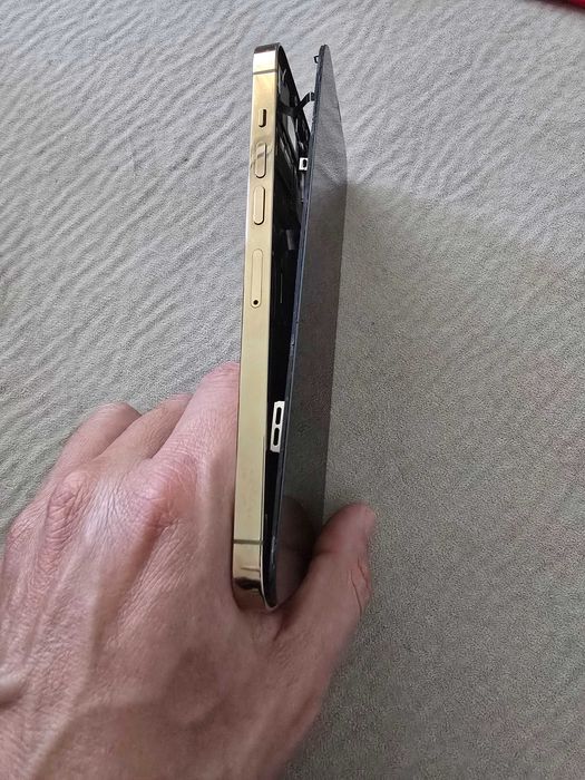 iPhone 13 pro max на части