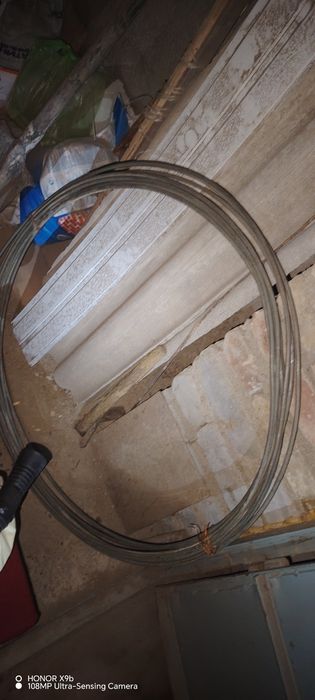 Продаётся восемь килограм нихром по 500т за гилограм